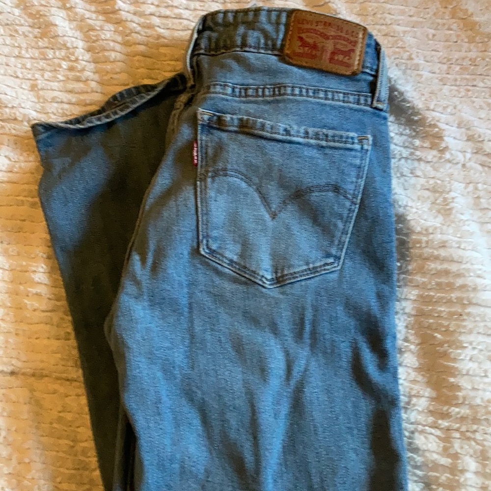 Levi 712 Slim Fit Jeans
